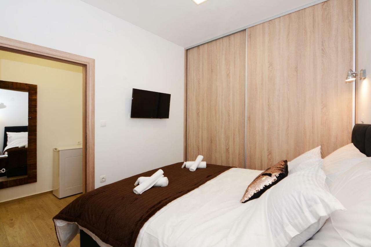 Xy Suites - Design Apartments Шибеник Экстерьер фото